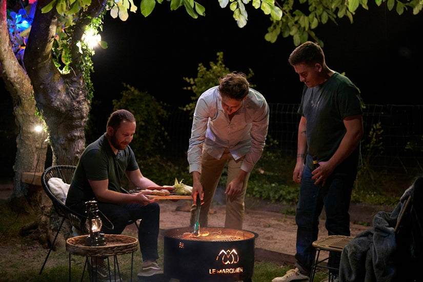LE BRASERO ORIGINAL AVEC COUVERCLE + GRILLE DE CUISSON + PLAQUE DE PROTECTION + HOUSSE